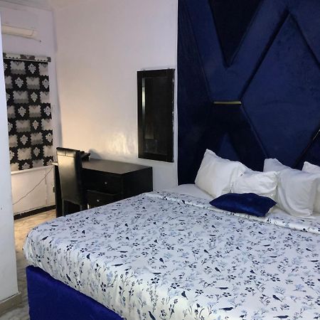 Blue Moon Hotels Victoria Island Лагос Екстериор снимка