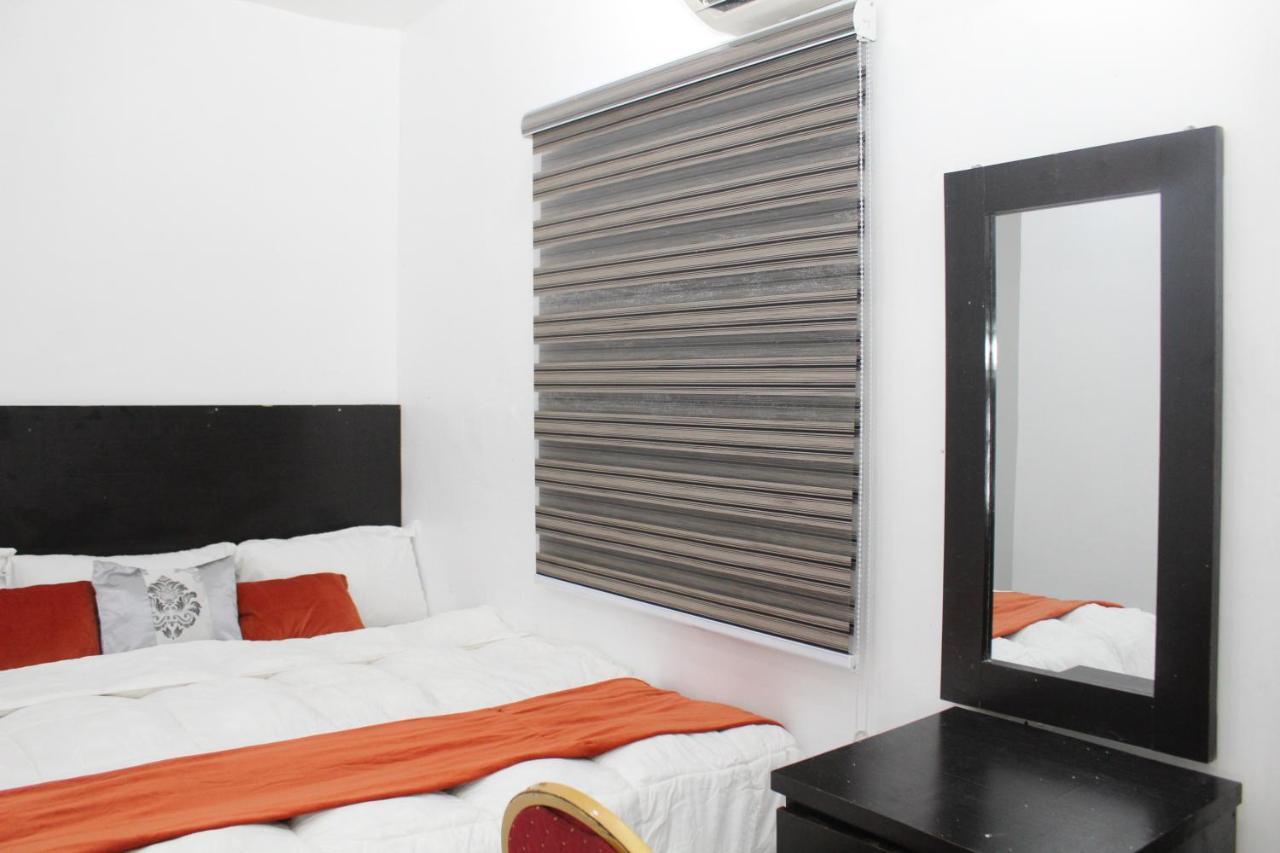 Blue Moon Hotels Victoria Island Лагос Екстериор снимка