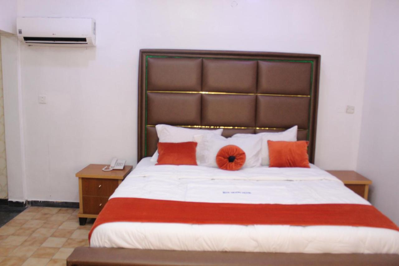 Blue Moon Hotels Victoria Island Лагос Екстериор снимка