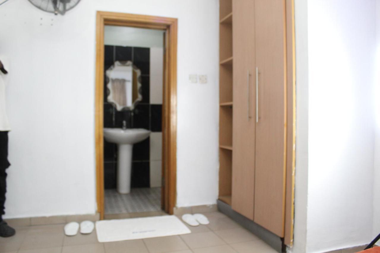 Blue Moon Hotels Victoria Island Лагос Екстериор снимка