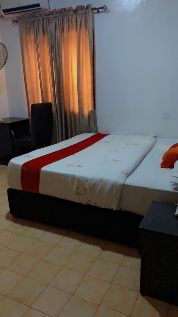 Blue Moon Hotels Victoria Island Лагос Екстериор снимка