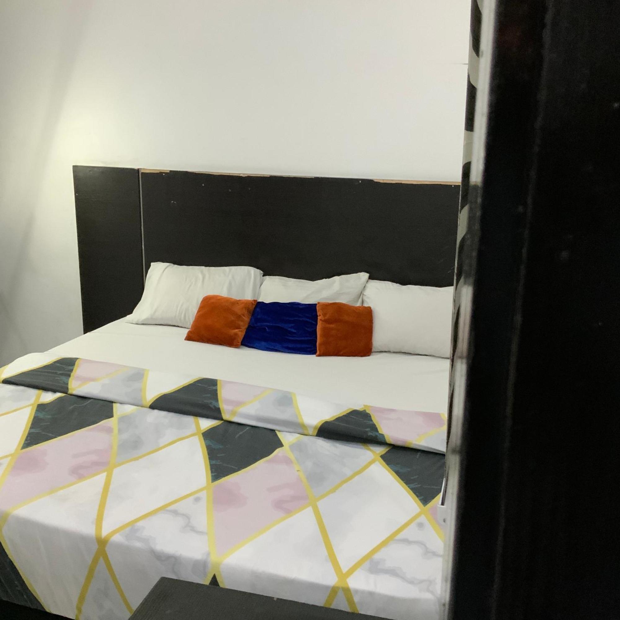 Blue Moon Hotels Victoria Island Лагос Екстериор снимка