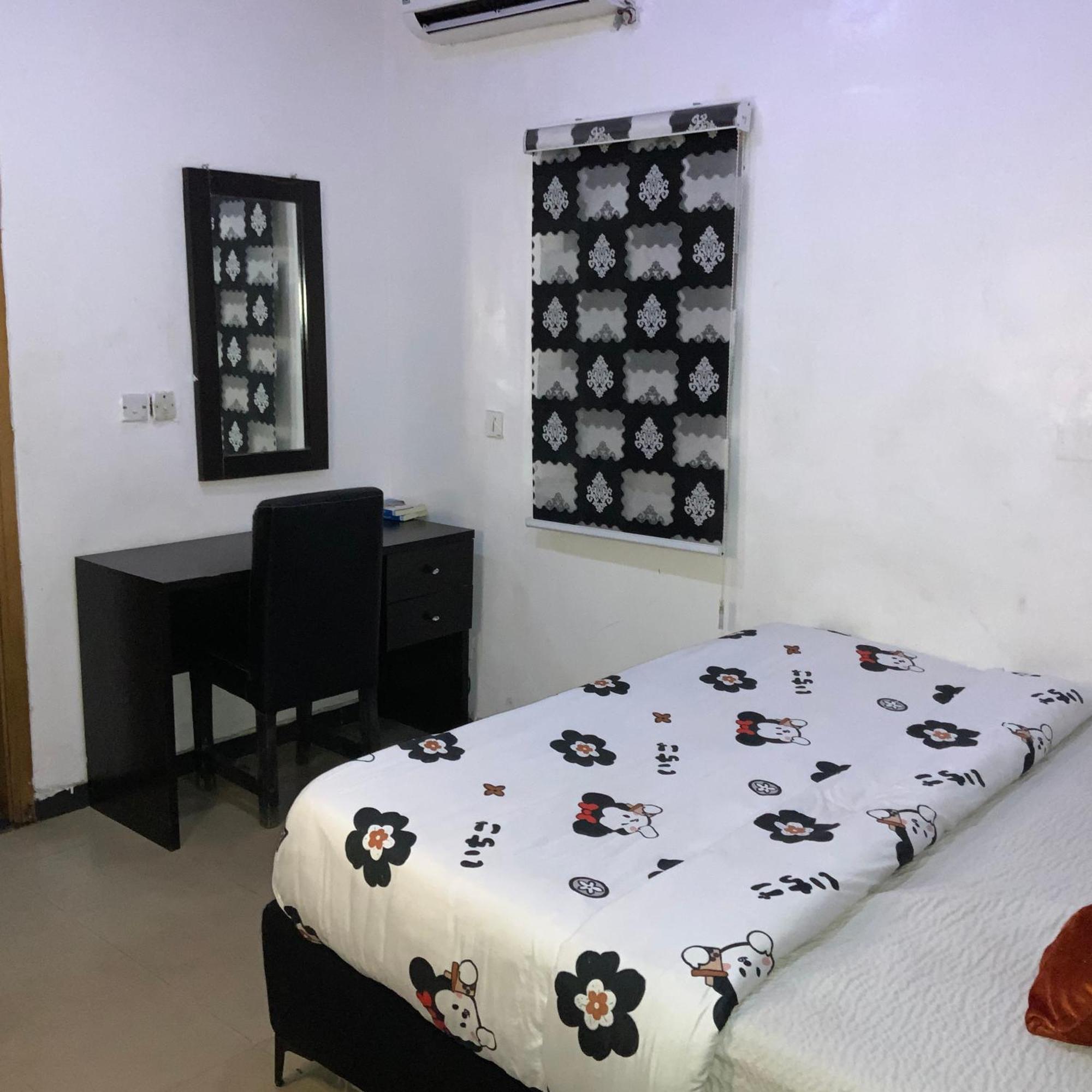 Blue Moon Hotels Victoria Island Лагос Екстериор снимка